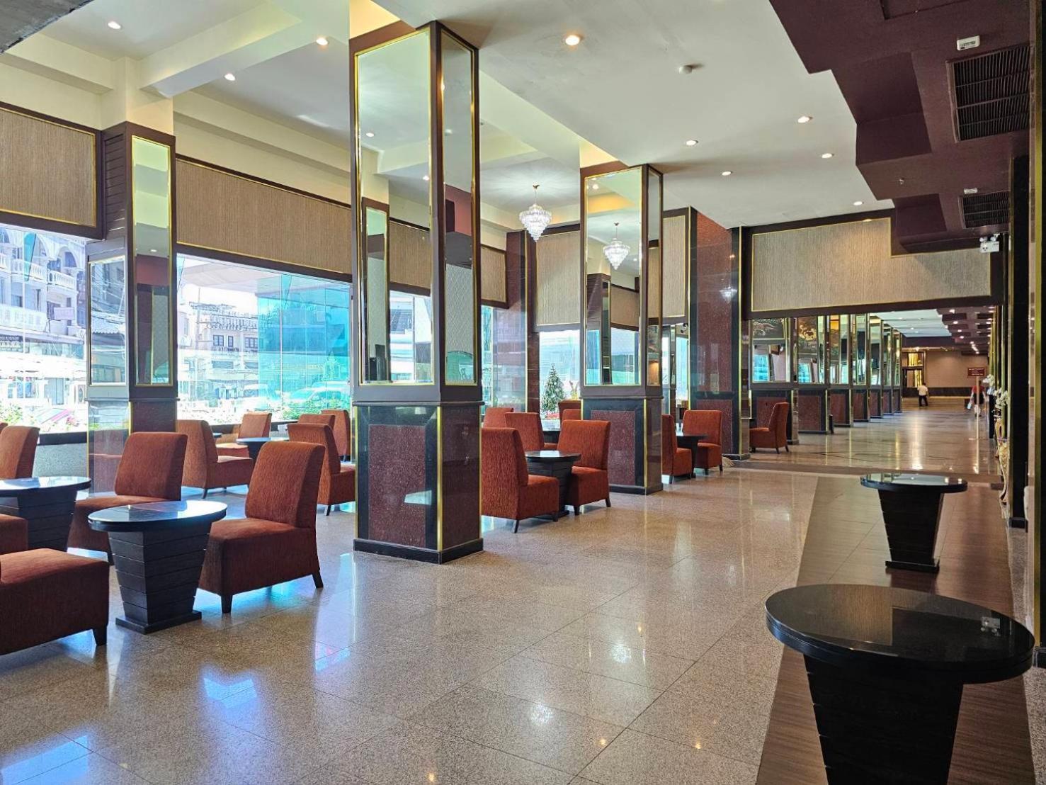 บูติค ซิตี้ แอนด์ บราโว โฮเทล พัทยา โรงแรม Pattaya